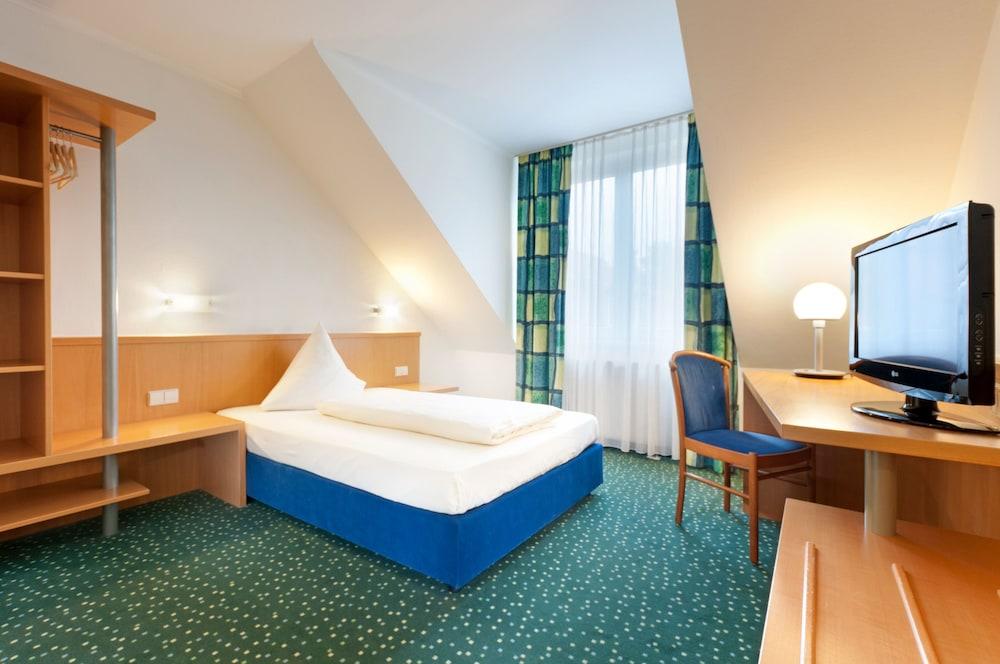 Hesse Hotel Целле Экстерьер фото